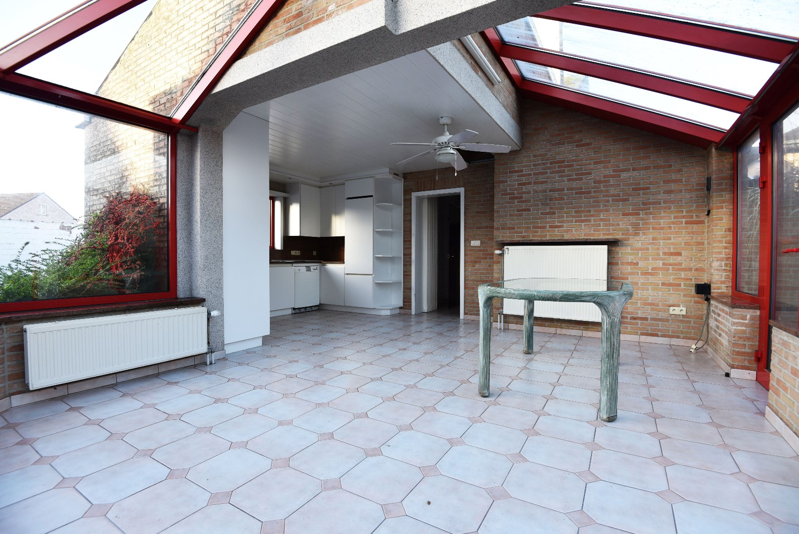 HOB met 3 slaapkamers, garage en tuin te Adegem 