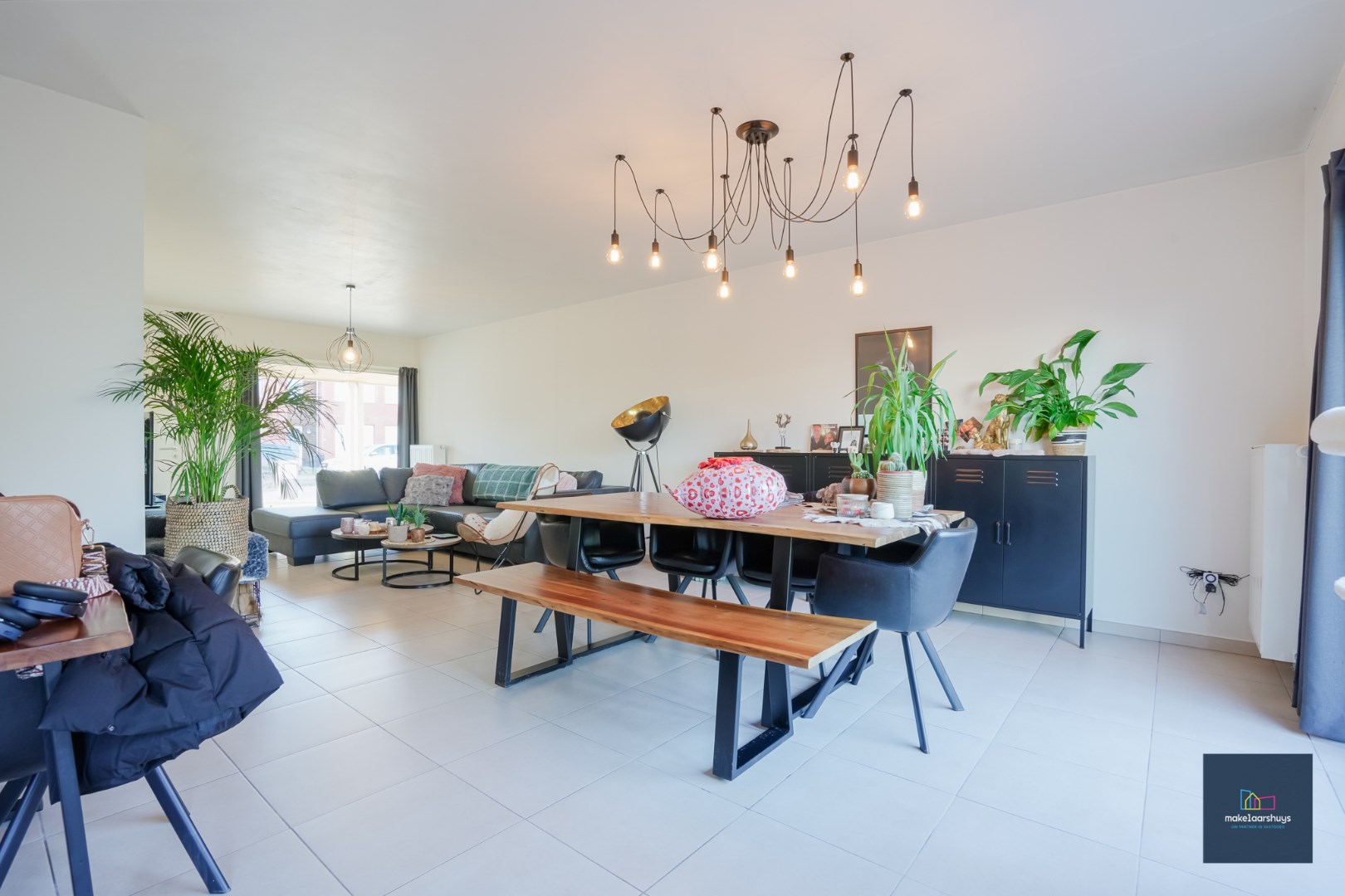 Instapklare woning met 3slpk, tuin en garage 