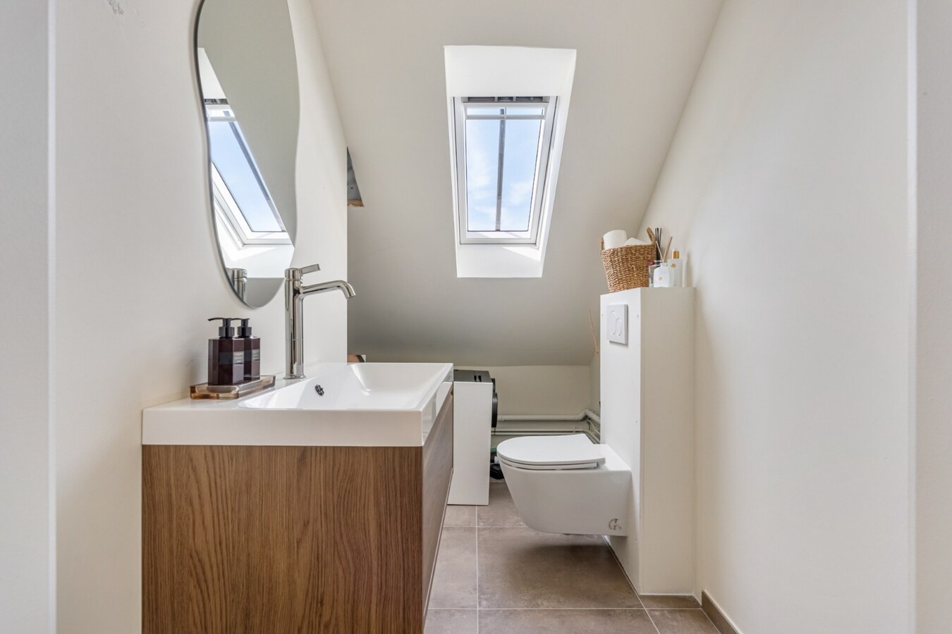 UNIEK VASTGOEDAANBOD! Kwaliteitsvolle pastorijwoning met duurzame technieken en uitzonderlijk wooncomfort 