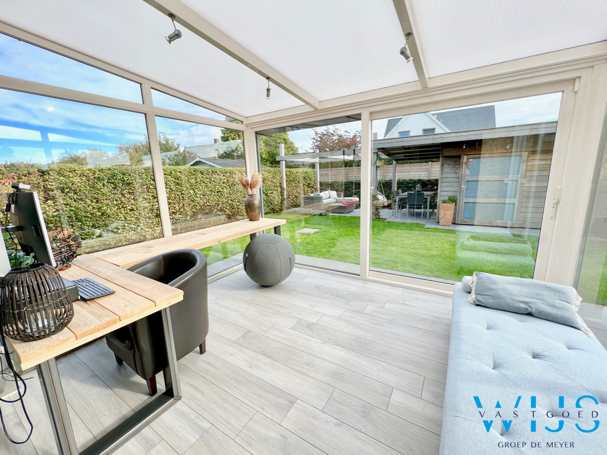 Instapklaar woonhuis in een rustige woonwijk te EEKLO ! 