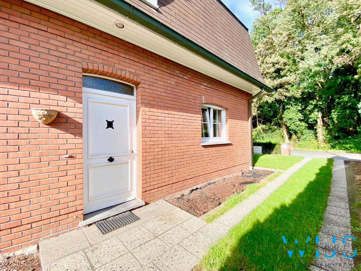 Gezinswoning op TOPLIGGING te Evergem ! 