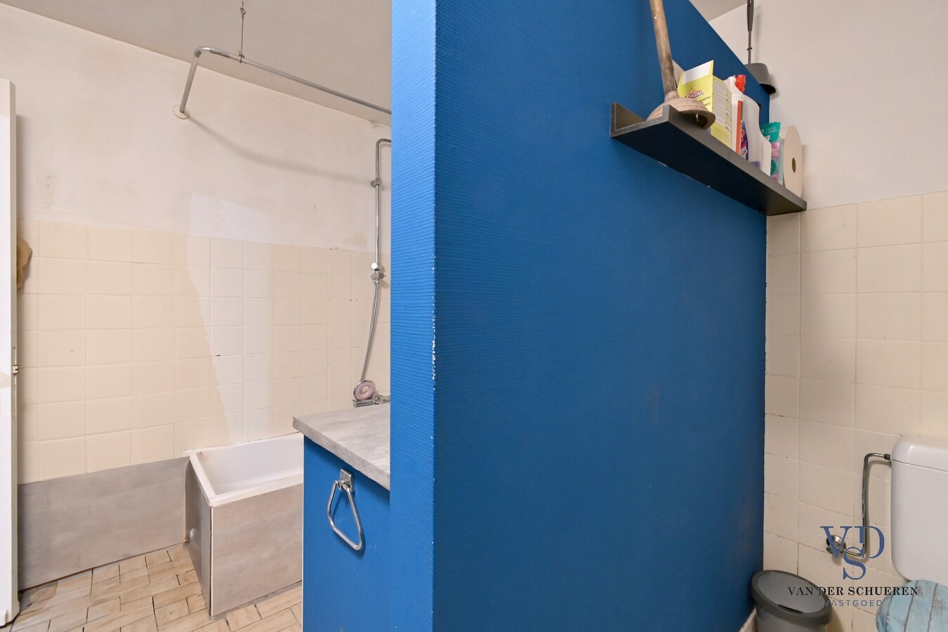 Goed gelegen  half open in Asper 