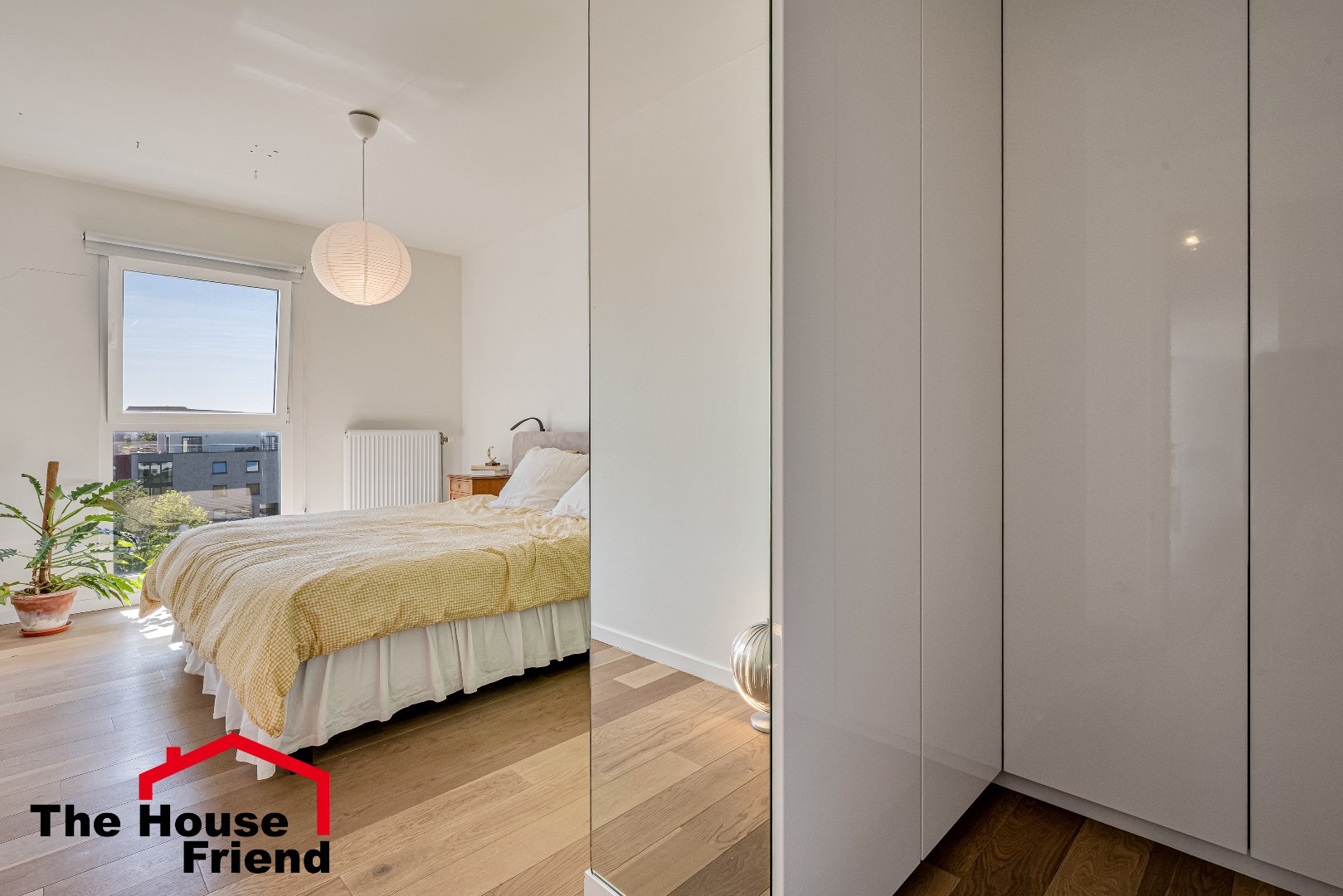 Zeer ruim penthouse met groot terras 