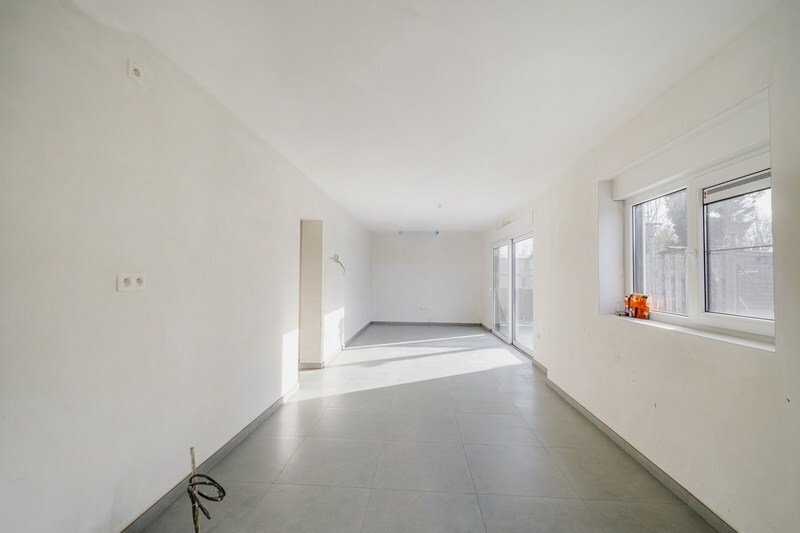 Gerenoveerde bungalow in pittoresk Uikhoven (Maasmechelen). 