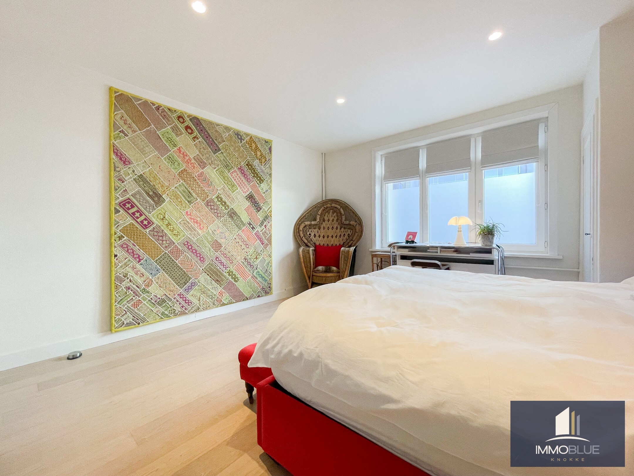 EXCLUSIEF TE KOOP : Uiterst aangenaam instapklaar appartement, hartje Zoute met open zicht. 