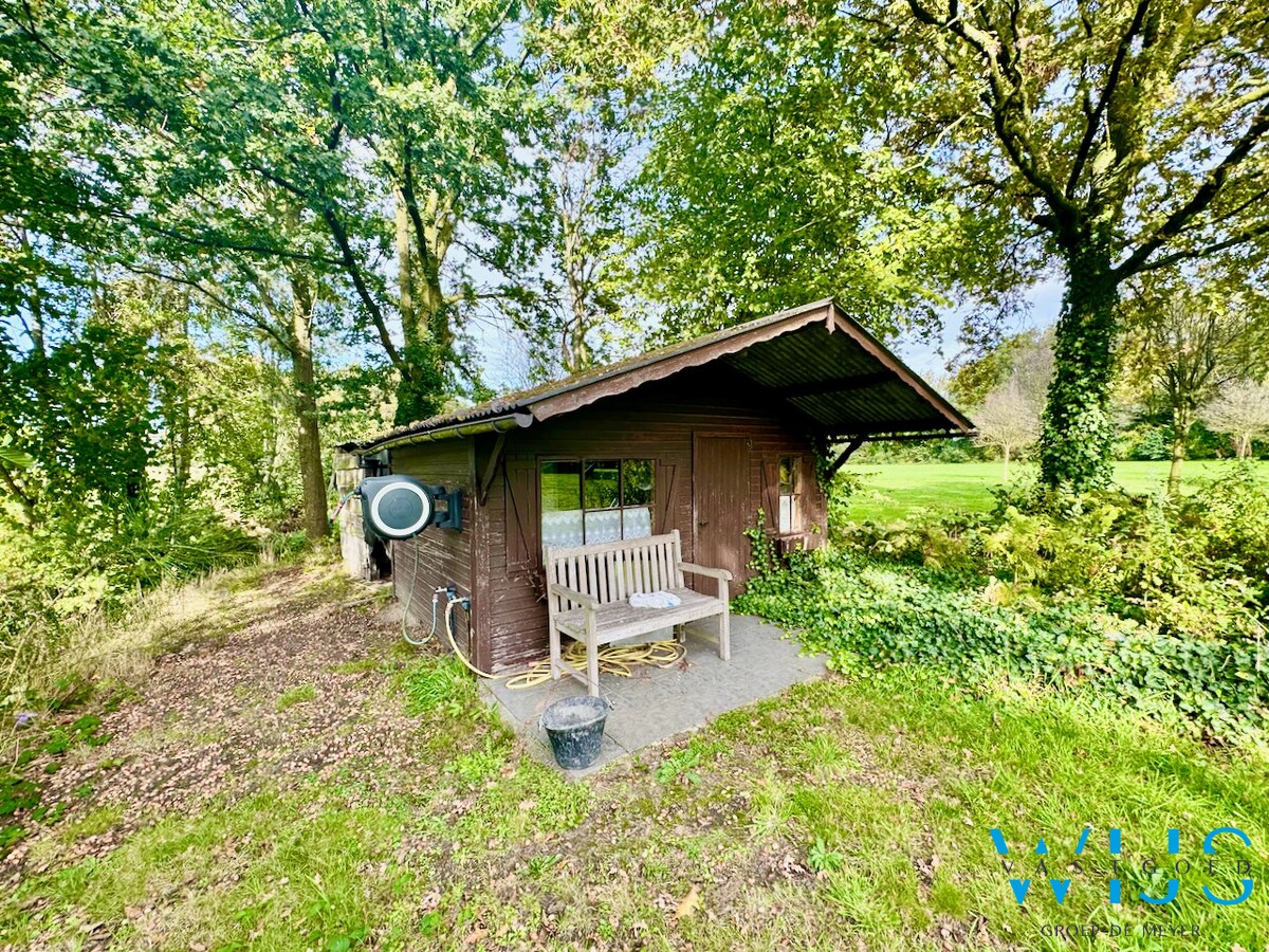 Tijdloze woning op 4.299 m² te Ertvelde 