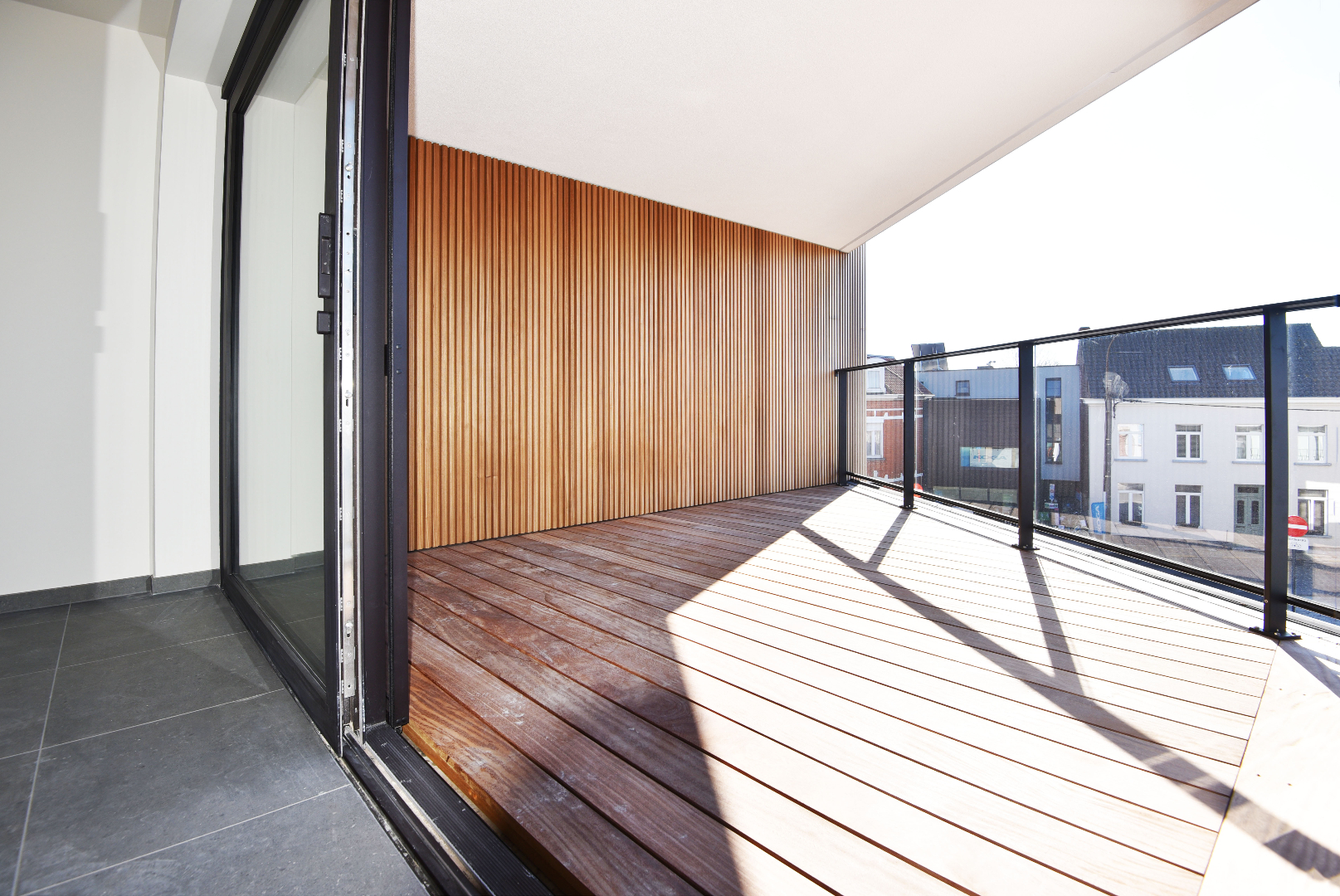 Nieuwbouwappartement, 2 slpks, autostaanplaats en terras te MALDEGEM centrum. 