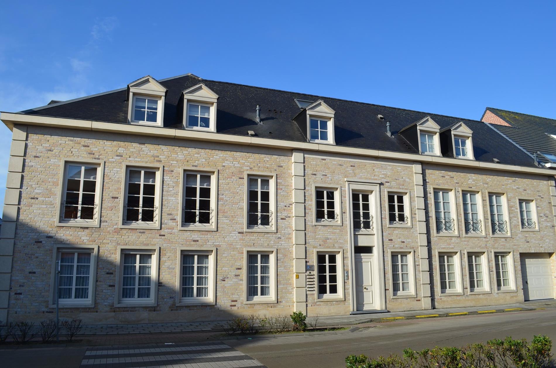 Duplex appartement met 2 slpks en terras te Adegem 