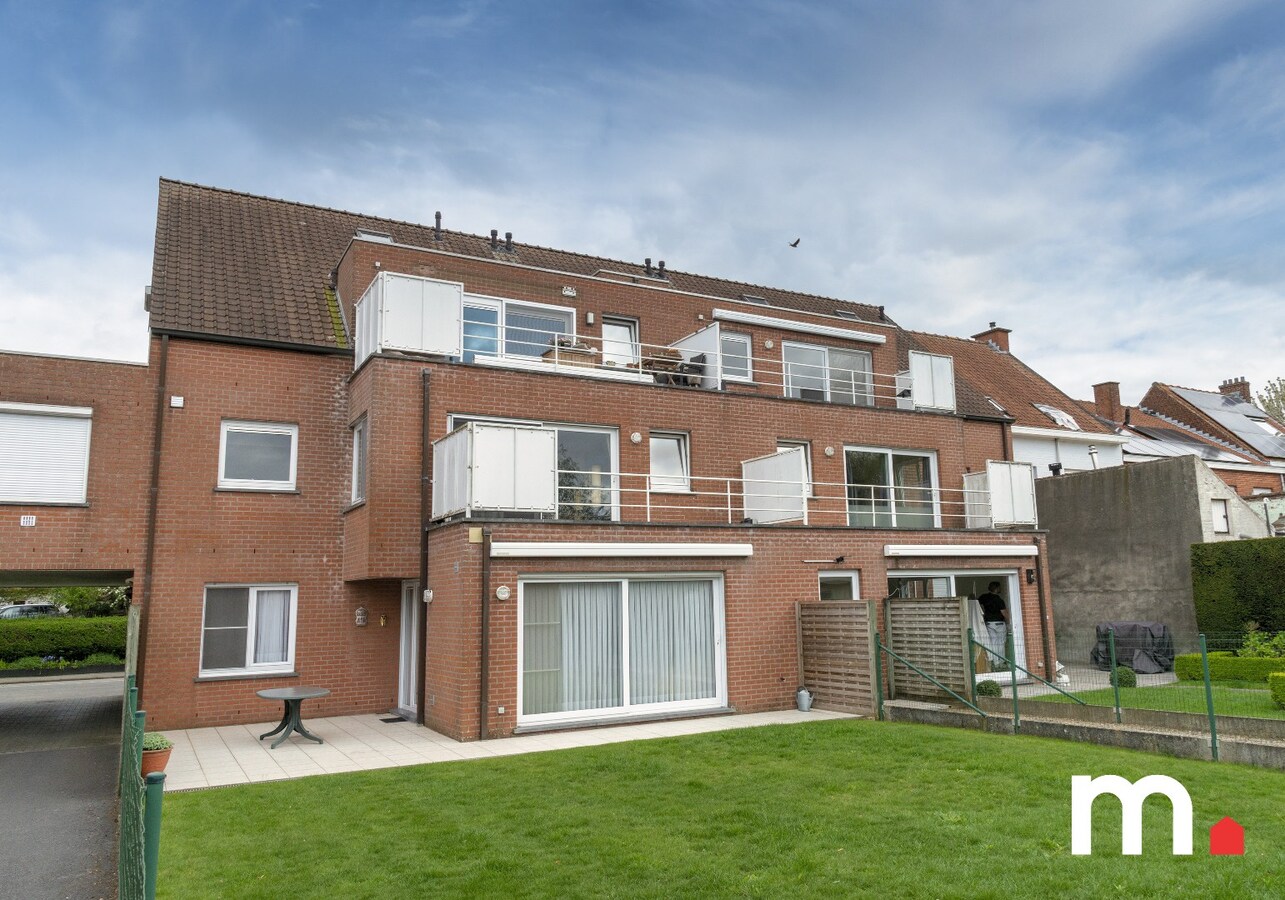 Ruim appartement met groot terras en garage te Heule ! EPC 112 B ! 