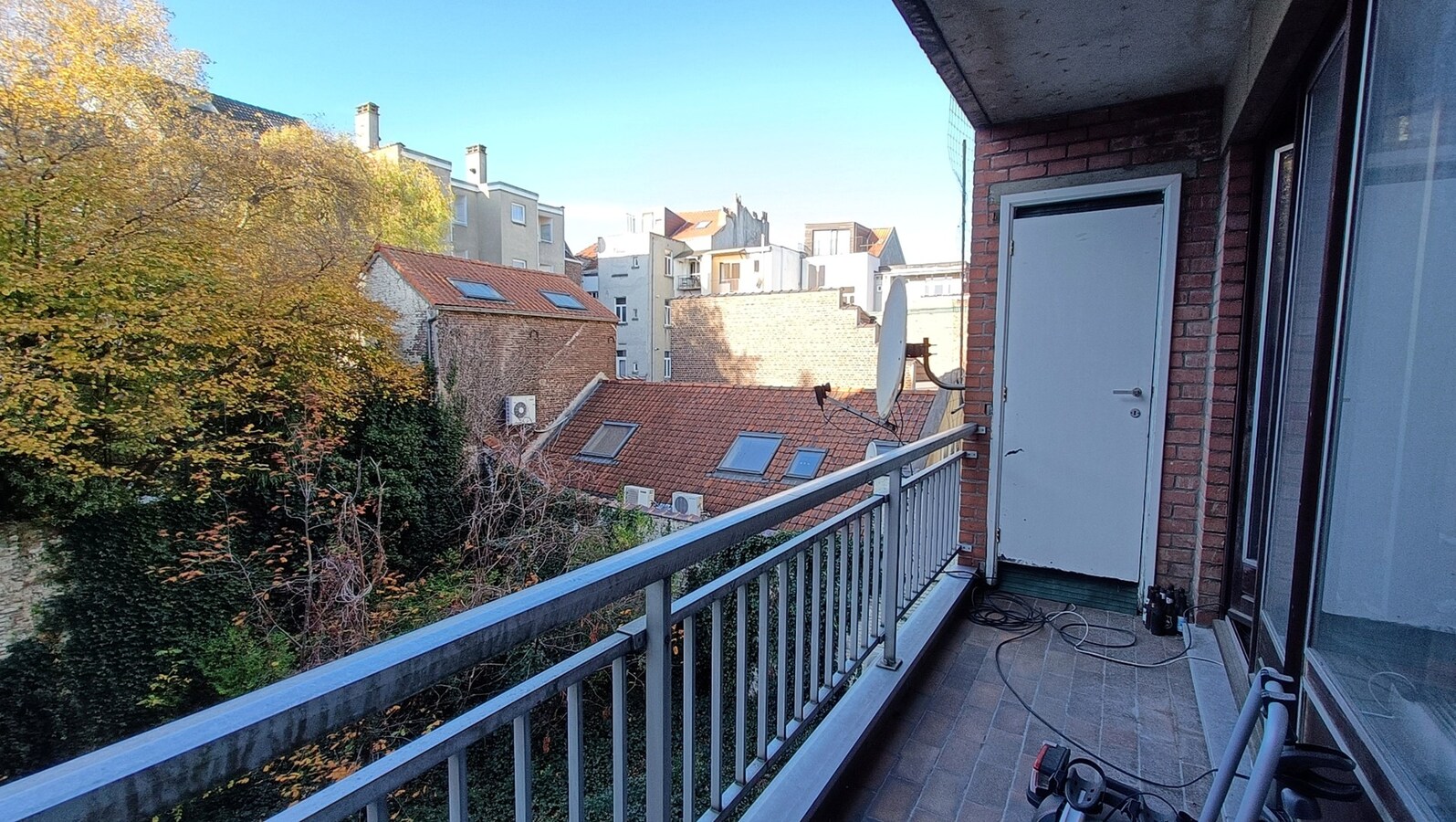 Ruim studio met terras in Elsene 