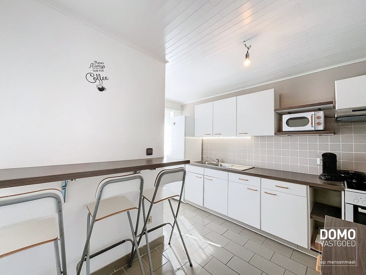 Halfopen bebouwing met 2 slaapkamers, garage en energielabel C te Heers 