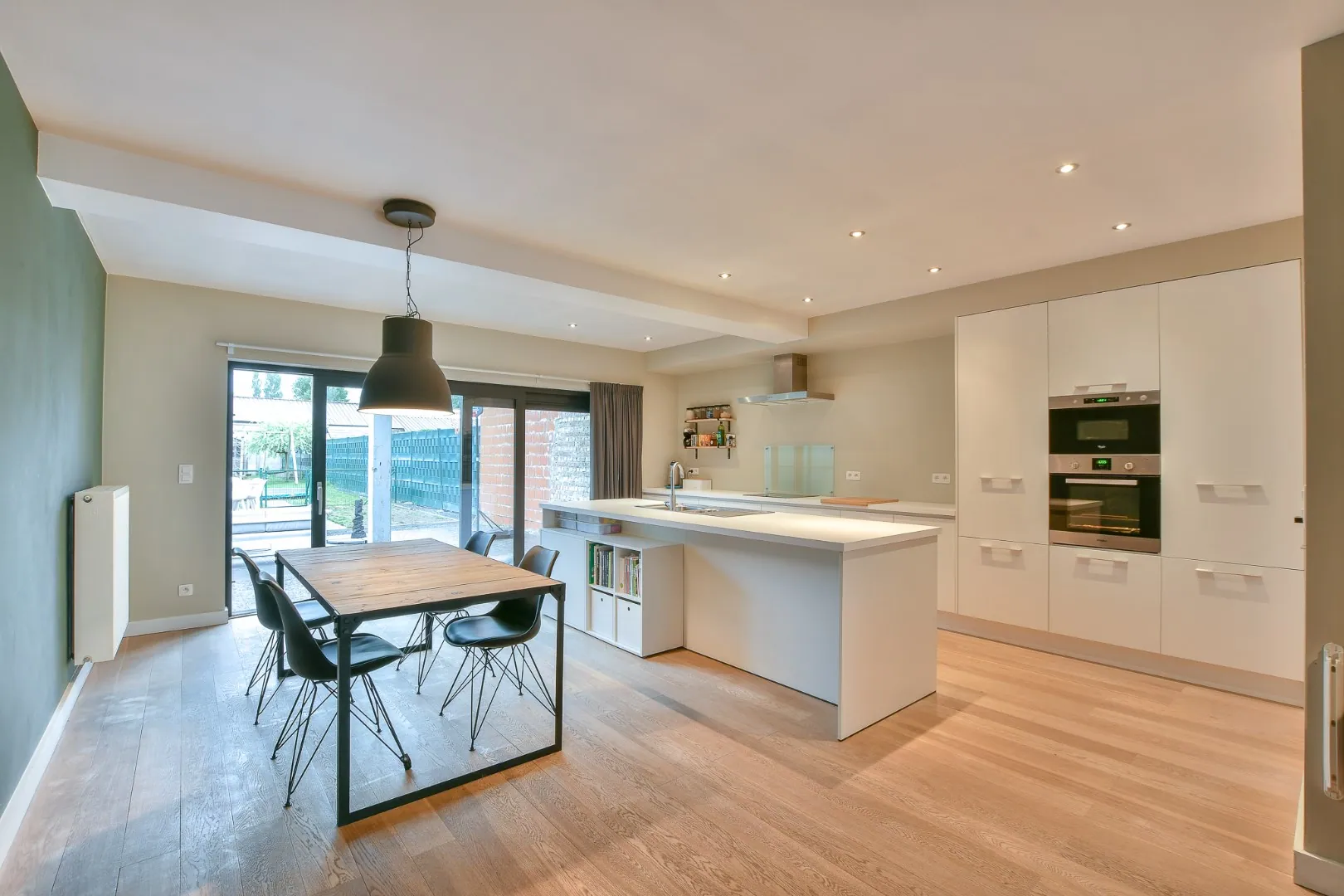 Instapklare energiezuinige woning met zonnige tuin, 3 slaapkamers