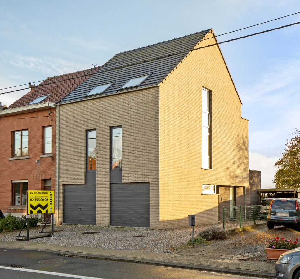 Verkocht triplex - Halle