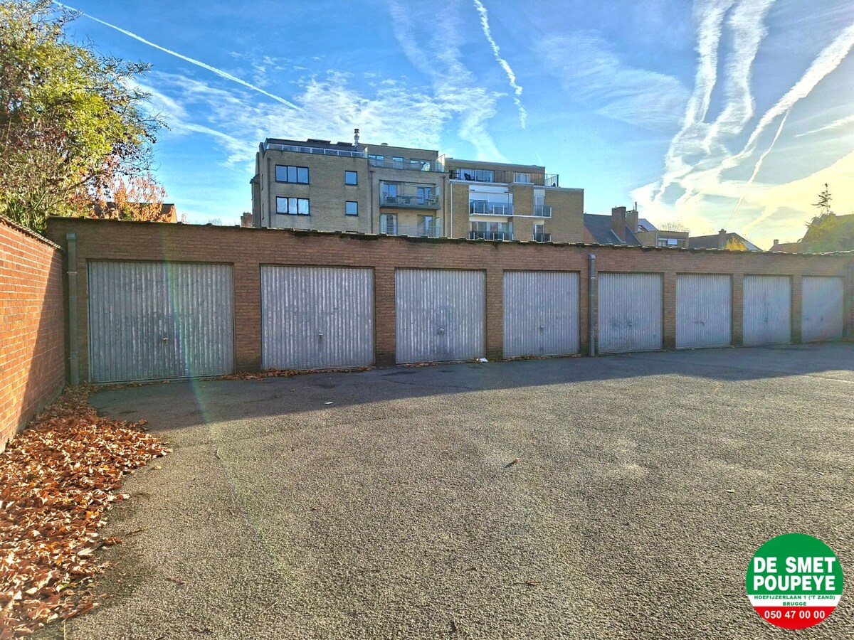 Vernieuwd hoekappartement 