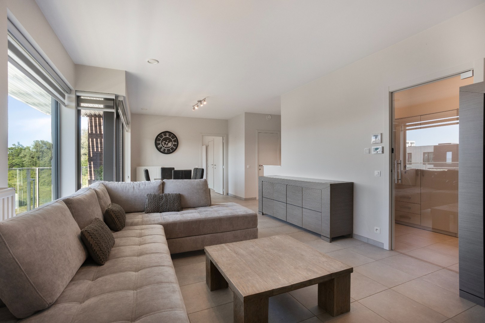 Recent app (76m²!) met 1 slpk, ruim terras en kelder 