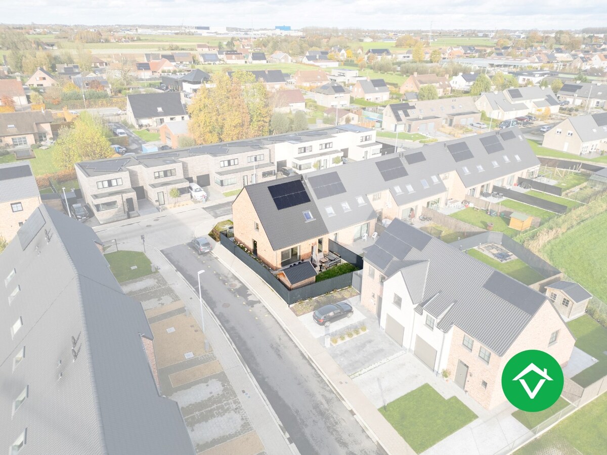 Kwalitatief afgewerkte nieuwbouwwoning met 3 slaapkamers, tuin en garage 