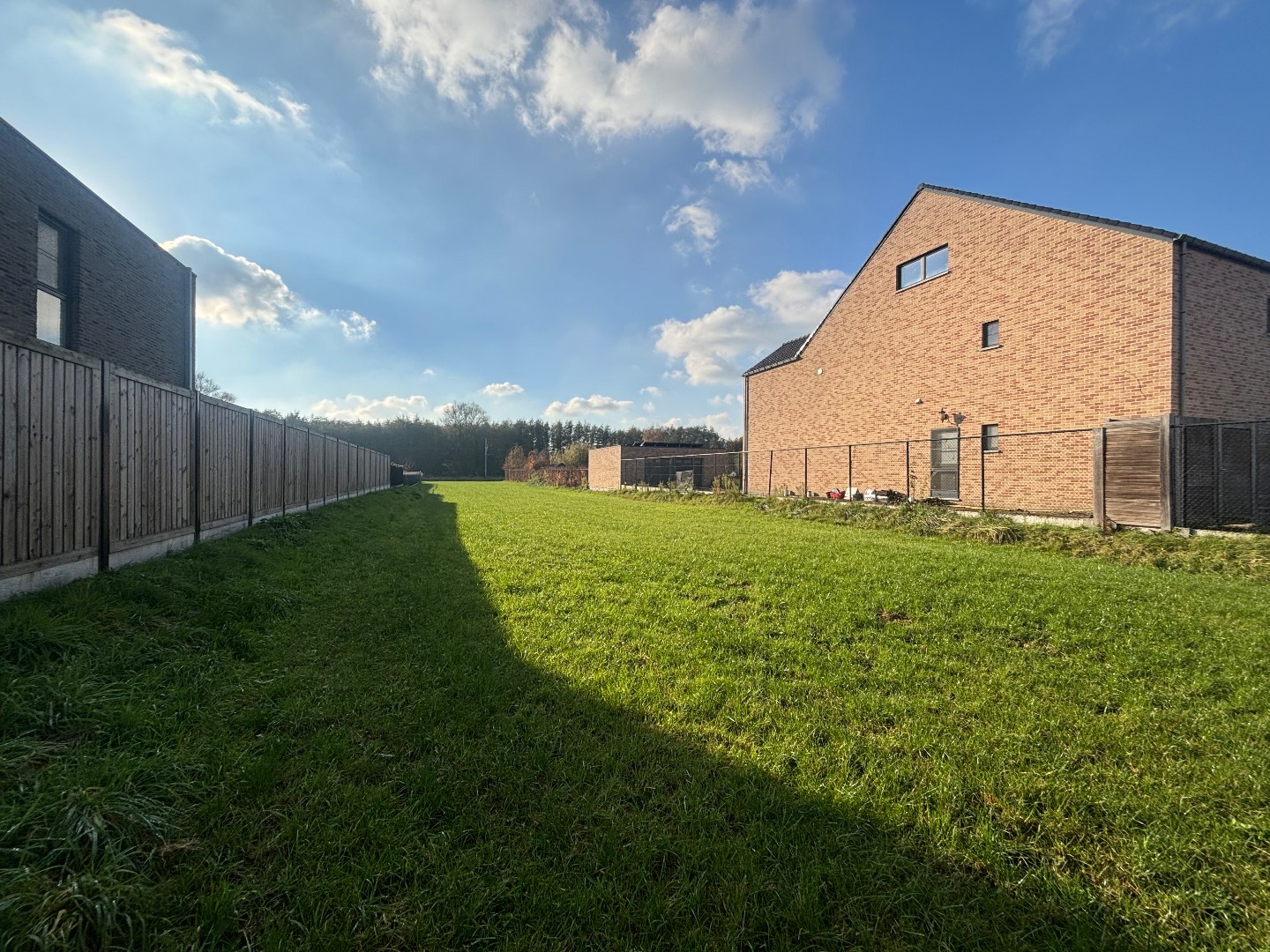 Ruime bouwgrond van 14a 98ca voor open bebouwing in Balen 