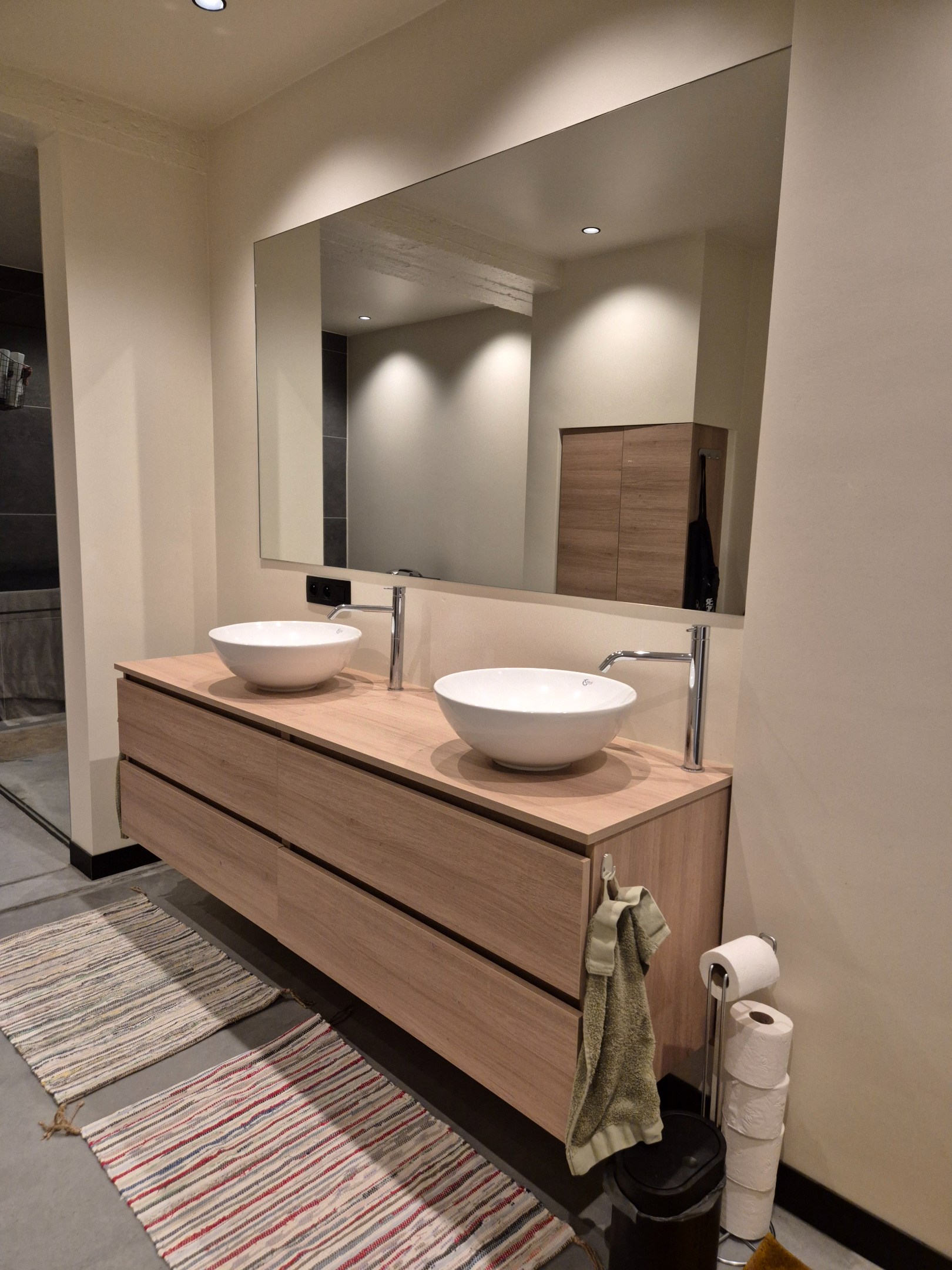 Appartement (loft stijl) in het centrum met 2 slaapkamers en terras 