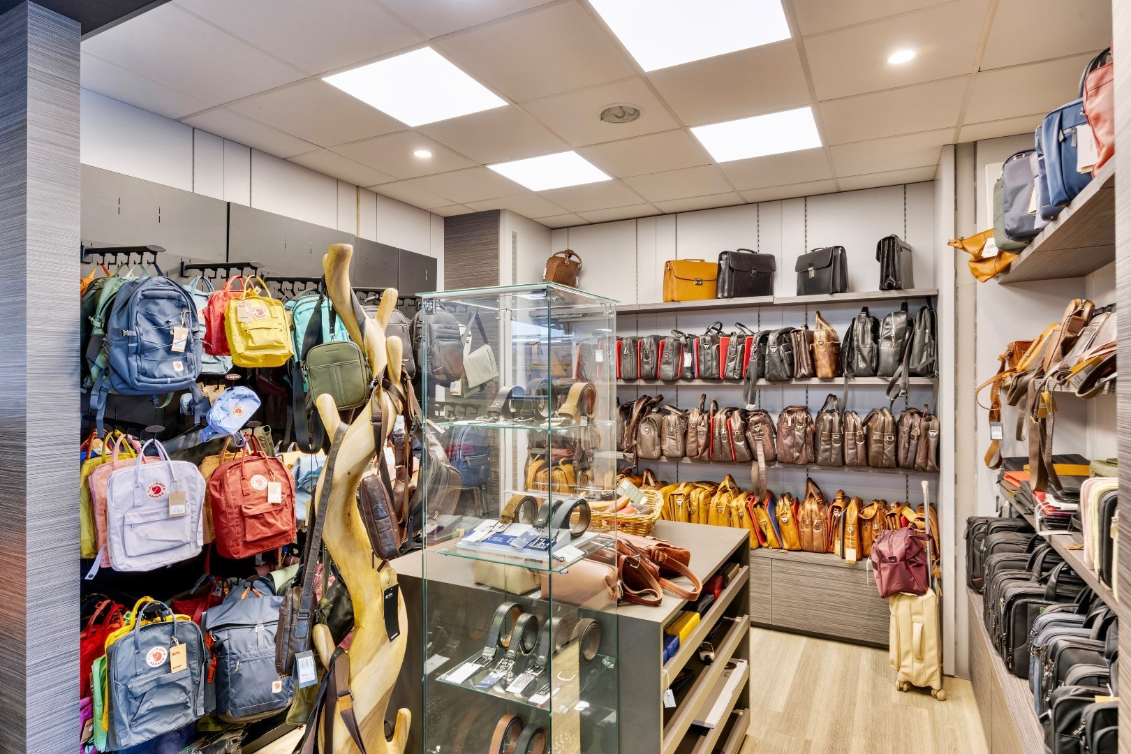 Handelspand centrum Halle met parking 