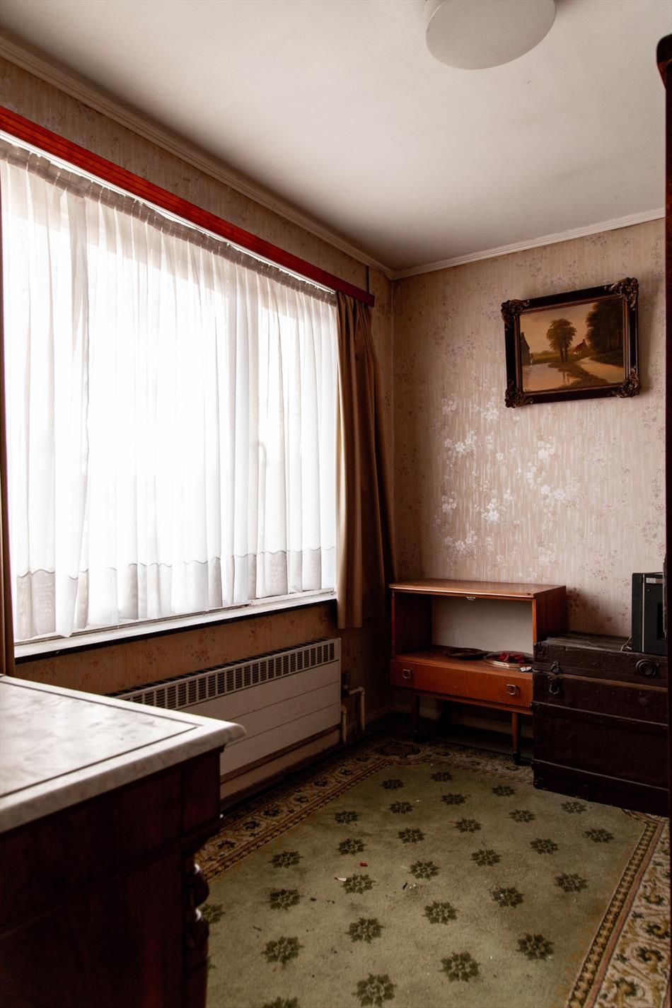 Grondig te renoveren rustig gelegen HOB 4 slpks, garage en tuin te Eeklo 