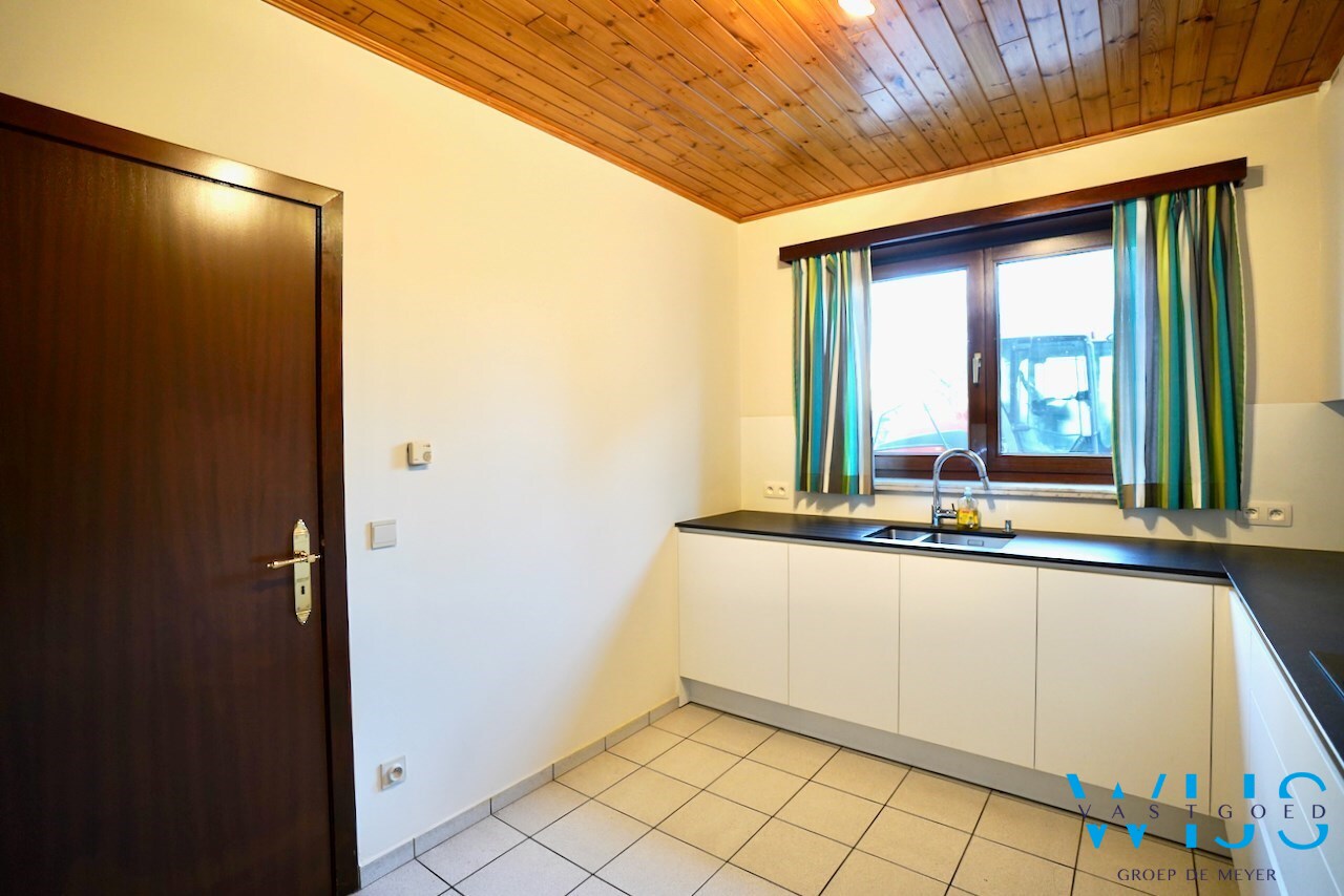 Gelijkvloers appartement met garage te Baarle/Drongen ! 