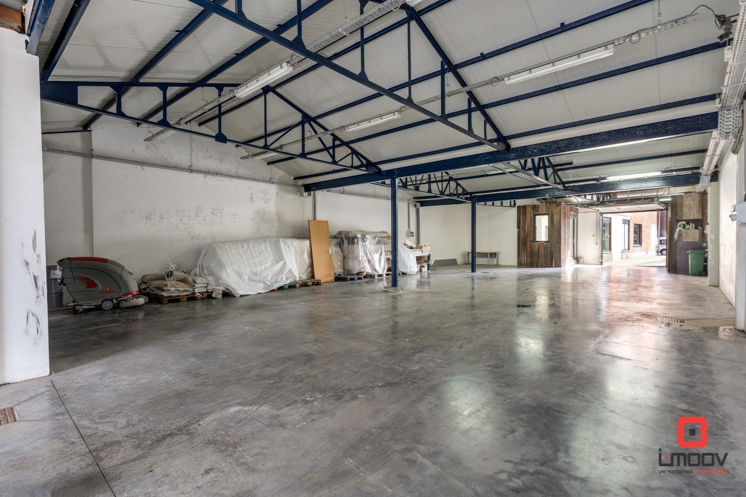 Ruime woning voor gemengd gebruik met loods te koop, wonen en werken op één toplocatie in Zelzate 