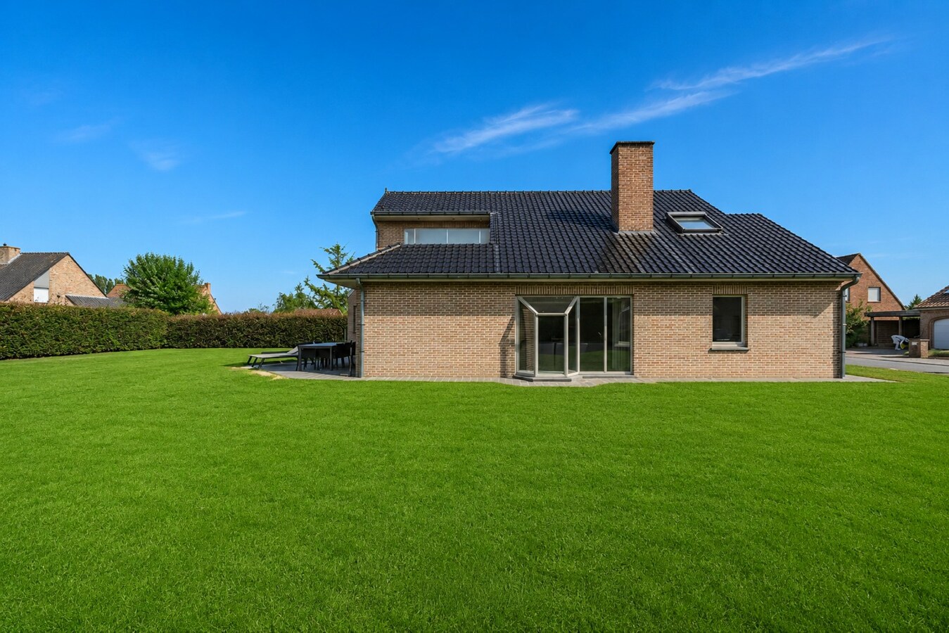 Charmante, instapklare alleenstaande villa in rustige en mooie woonwijk 
