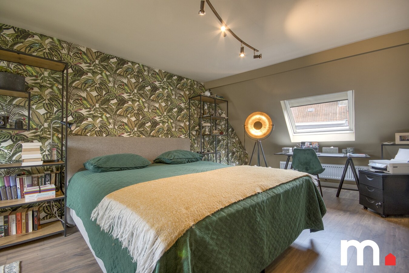 Instapklare woning met fantastische tuin te Kortrijk ! EPC 126 B 