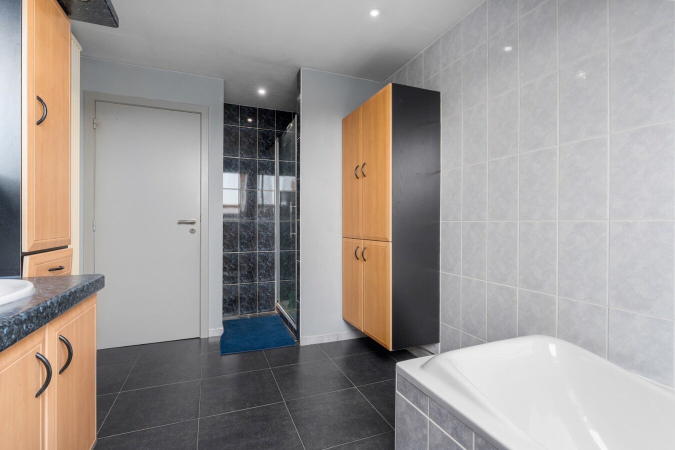 Rustig gelegen villa met 4 slaapkamers op 724m² te Koekelare 