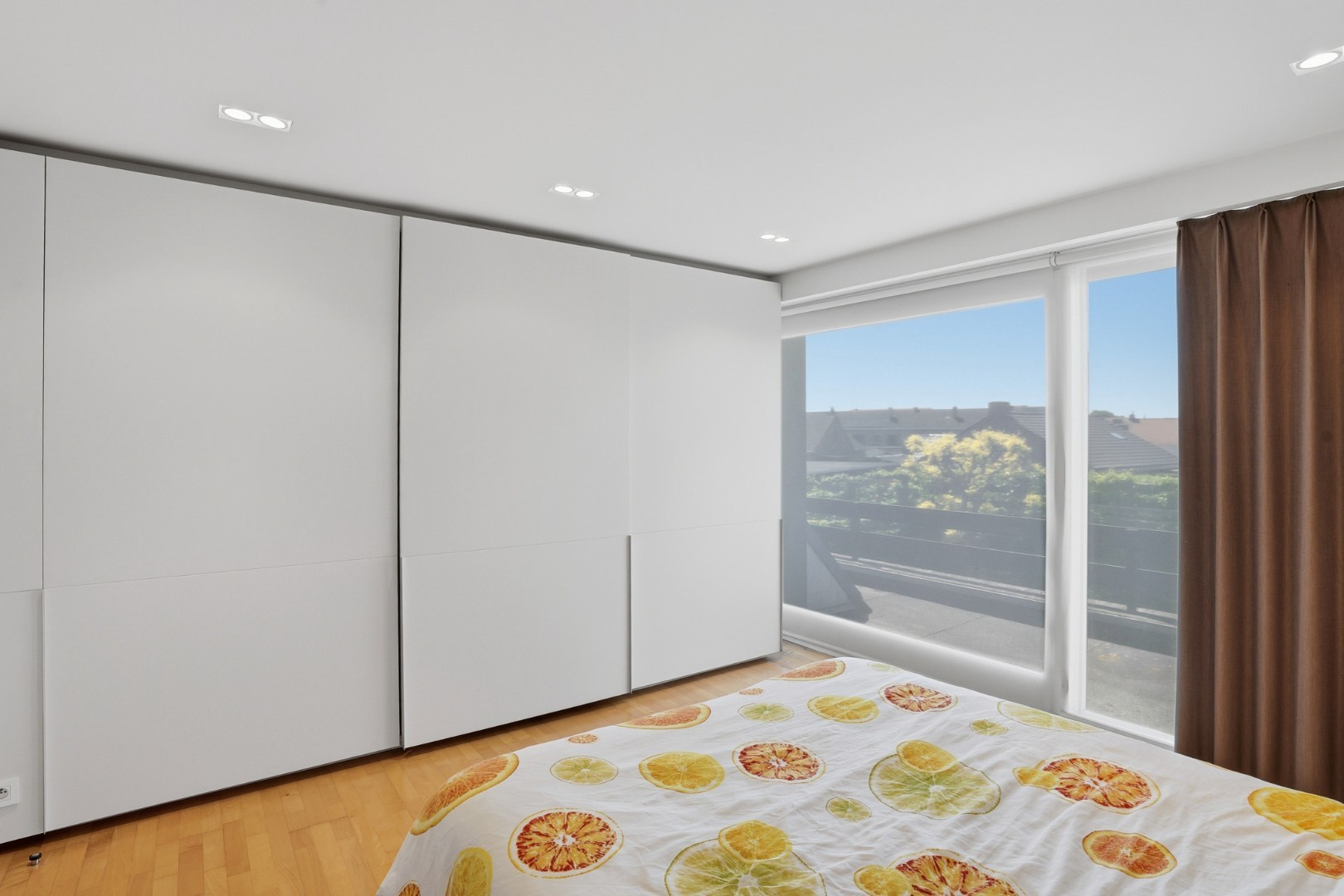 Alleenstaande woning met zonnige tuin op 980 m² 