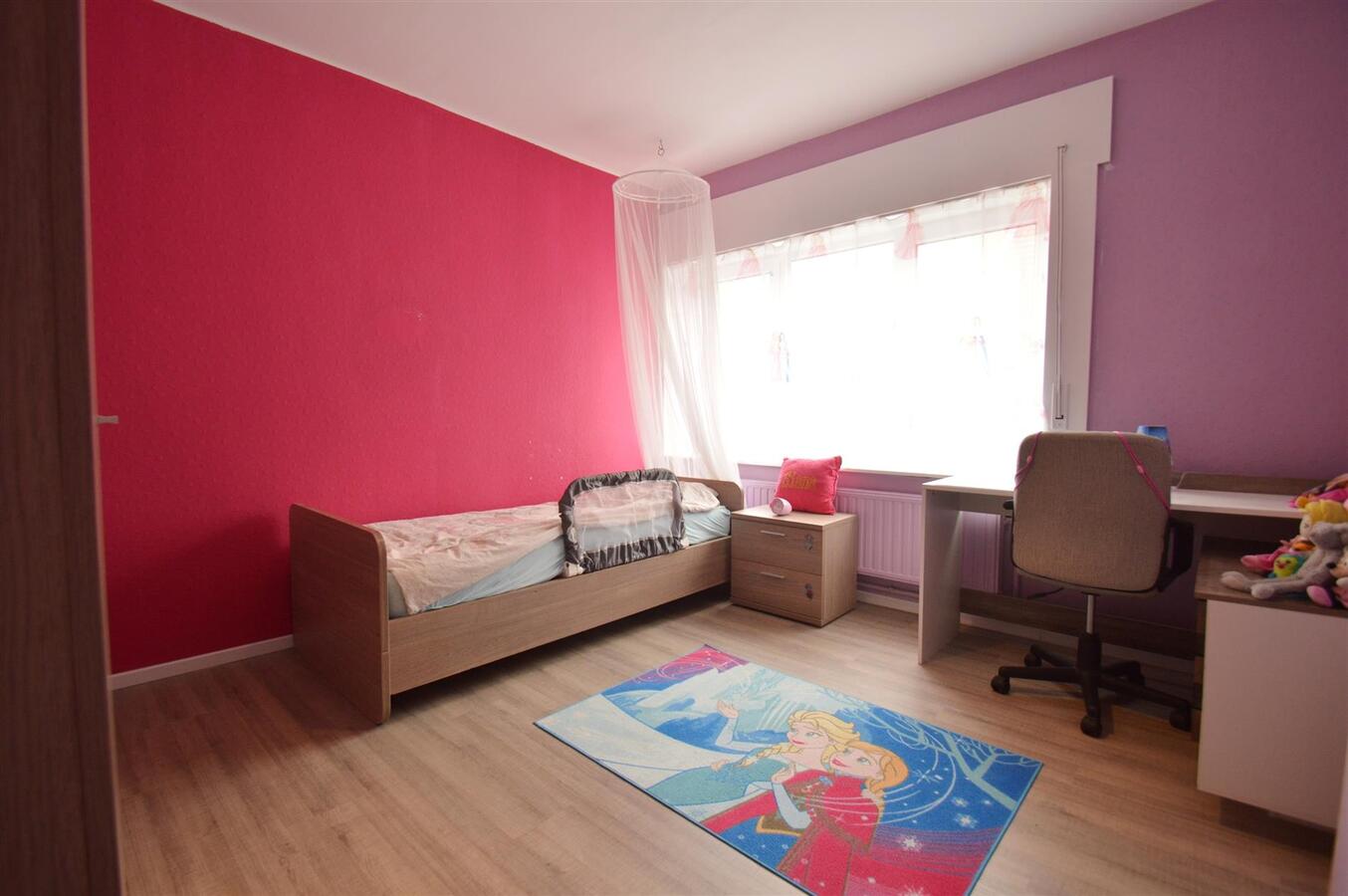 Zeer ruime gezinswoning met terras en garage - Heist 