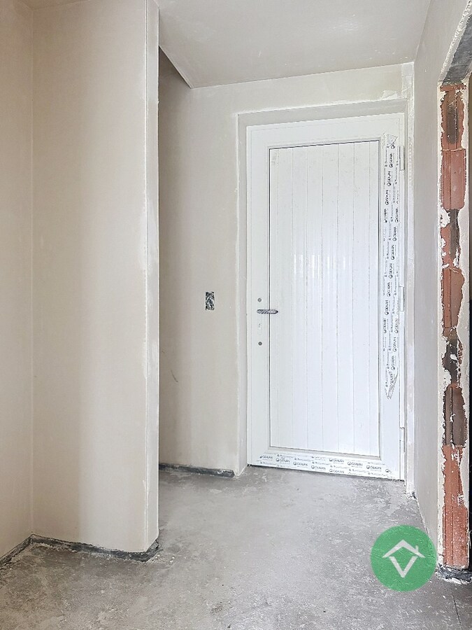 Nieuwbouwwoning met 4 slaapkamers en tuin te Koekelare 