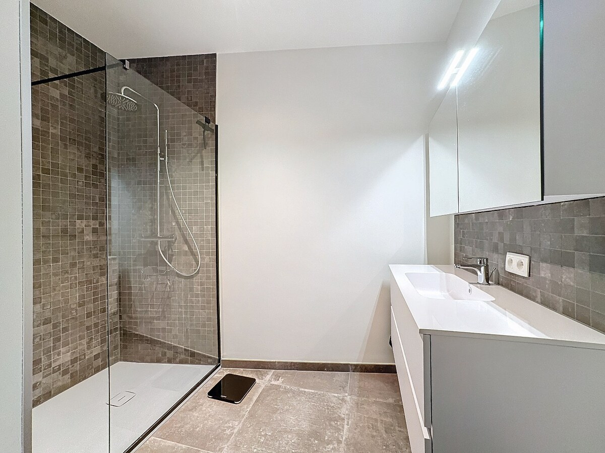 Nieuwbouw BEN tweekamerappartement te centrum Zottegem 