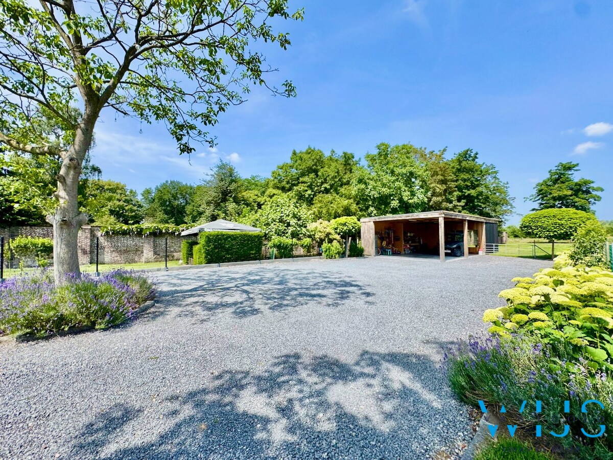 Instapklare woning op 4.152m² te Doornzele ! 