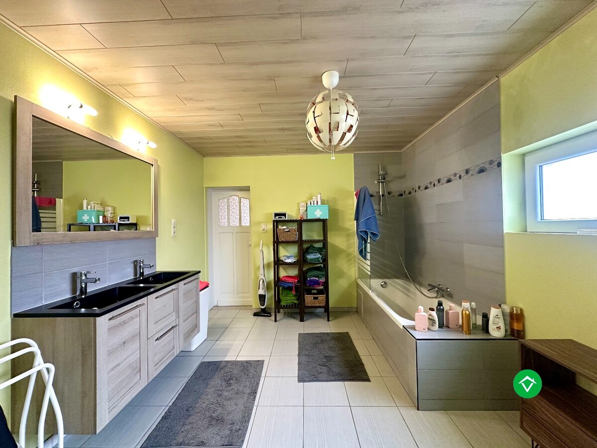 Instapklare open bebouwing op ruim perceel (1.426 m²) in rustige straat 