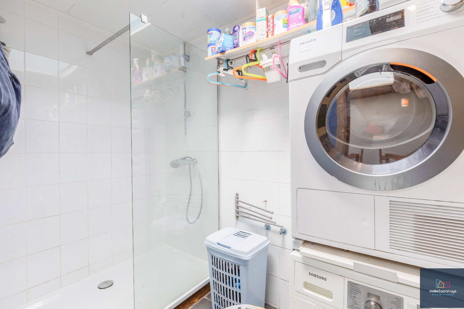 Instapklare woning met aangename tuin en garage 