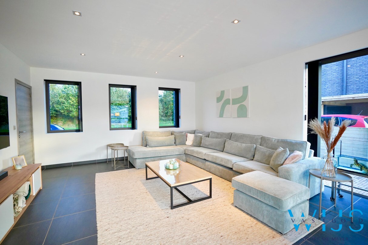 Prachtige en enorm ruime nieuwbouwwoning te Zelzate ! 