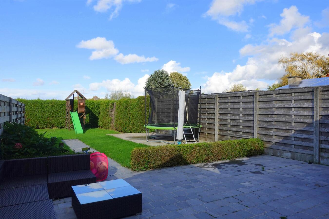 Ruime halfopen woning met tuin 