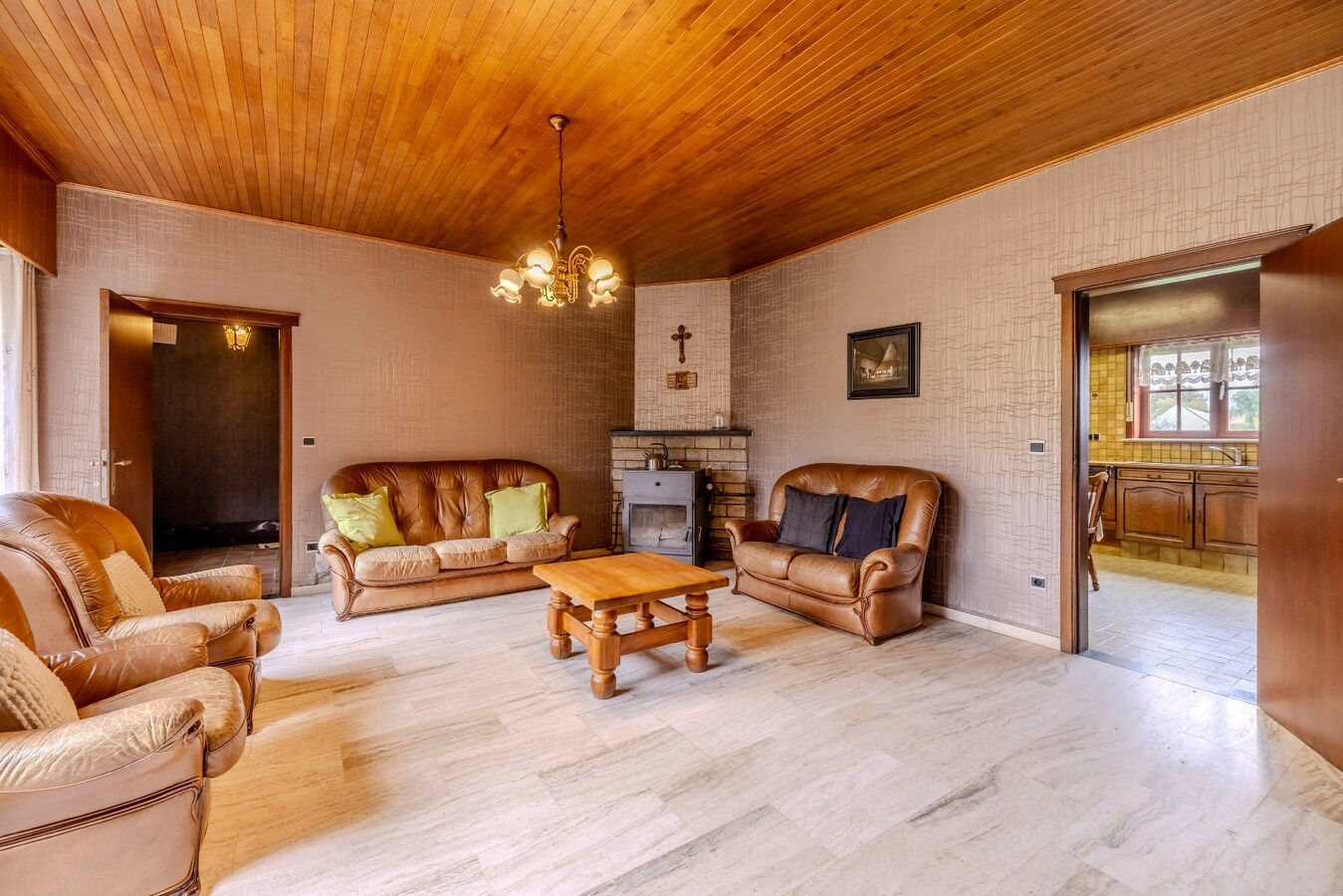 Landelijk gelegen woning met weiland op 90a 35ca 