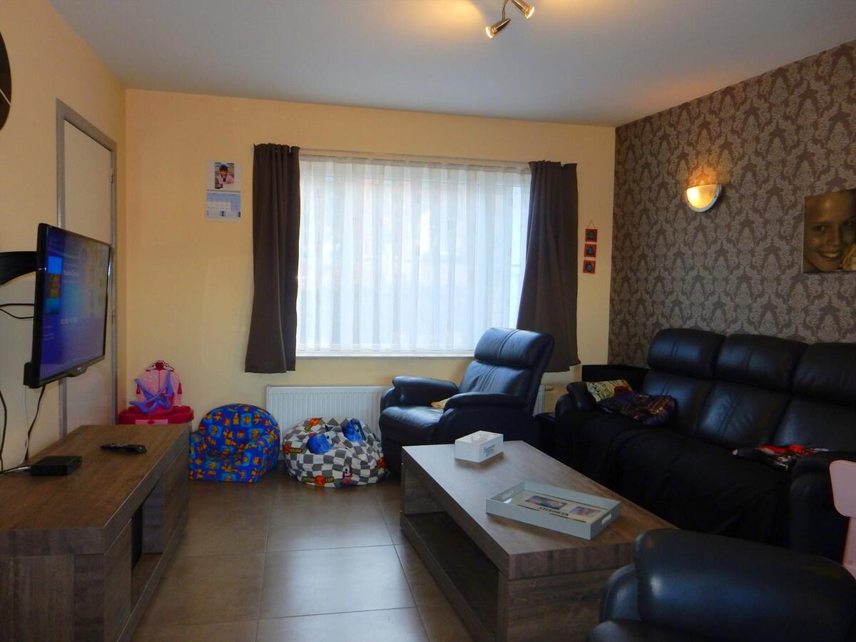 Recente woning met 4 slaapkamers te Snaaskerke 