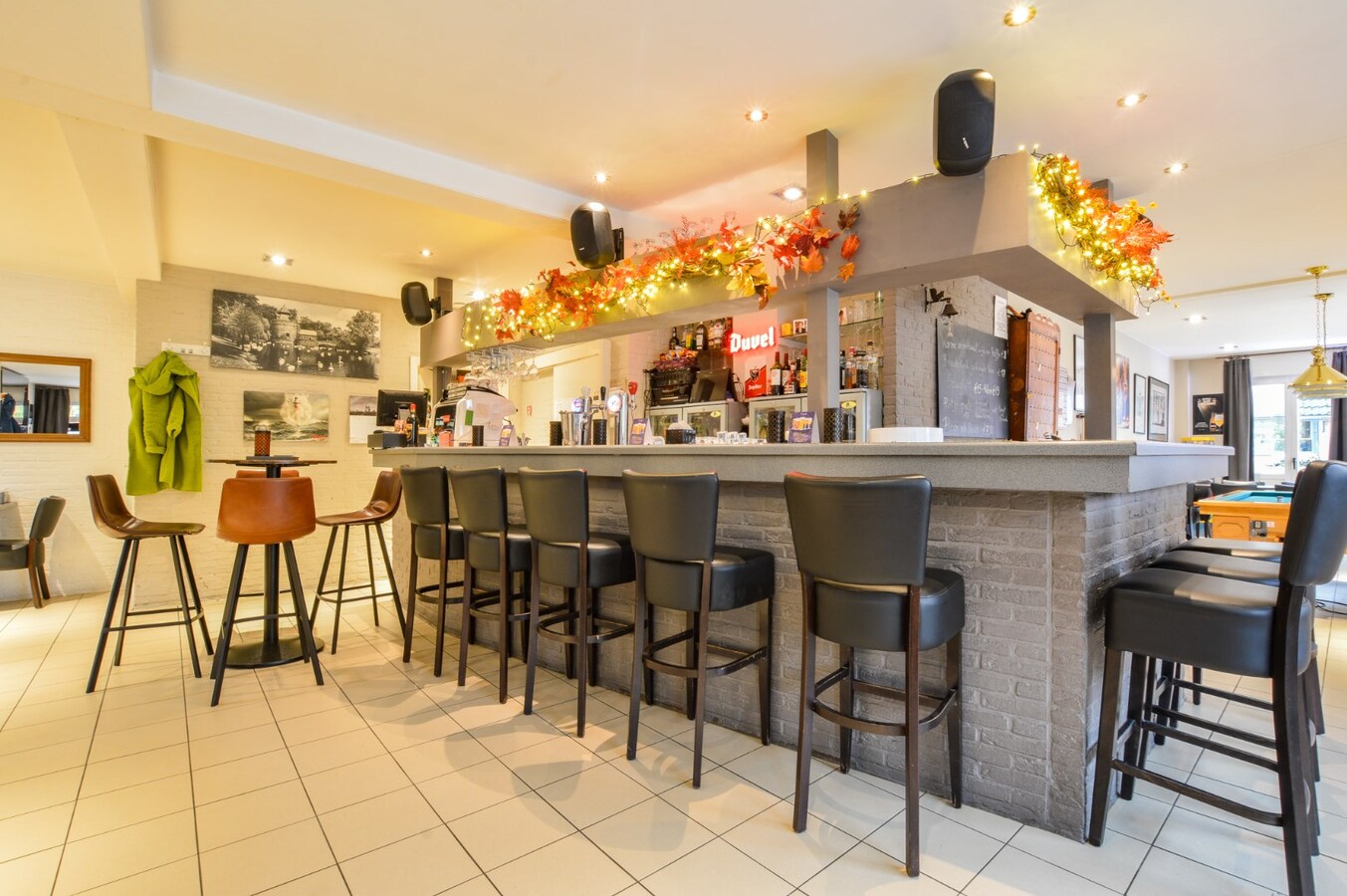 Verhuurd café - Bekegem