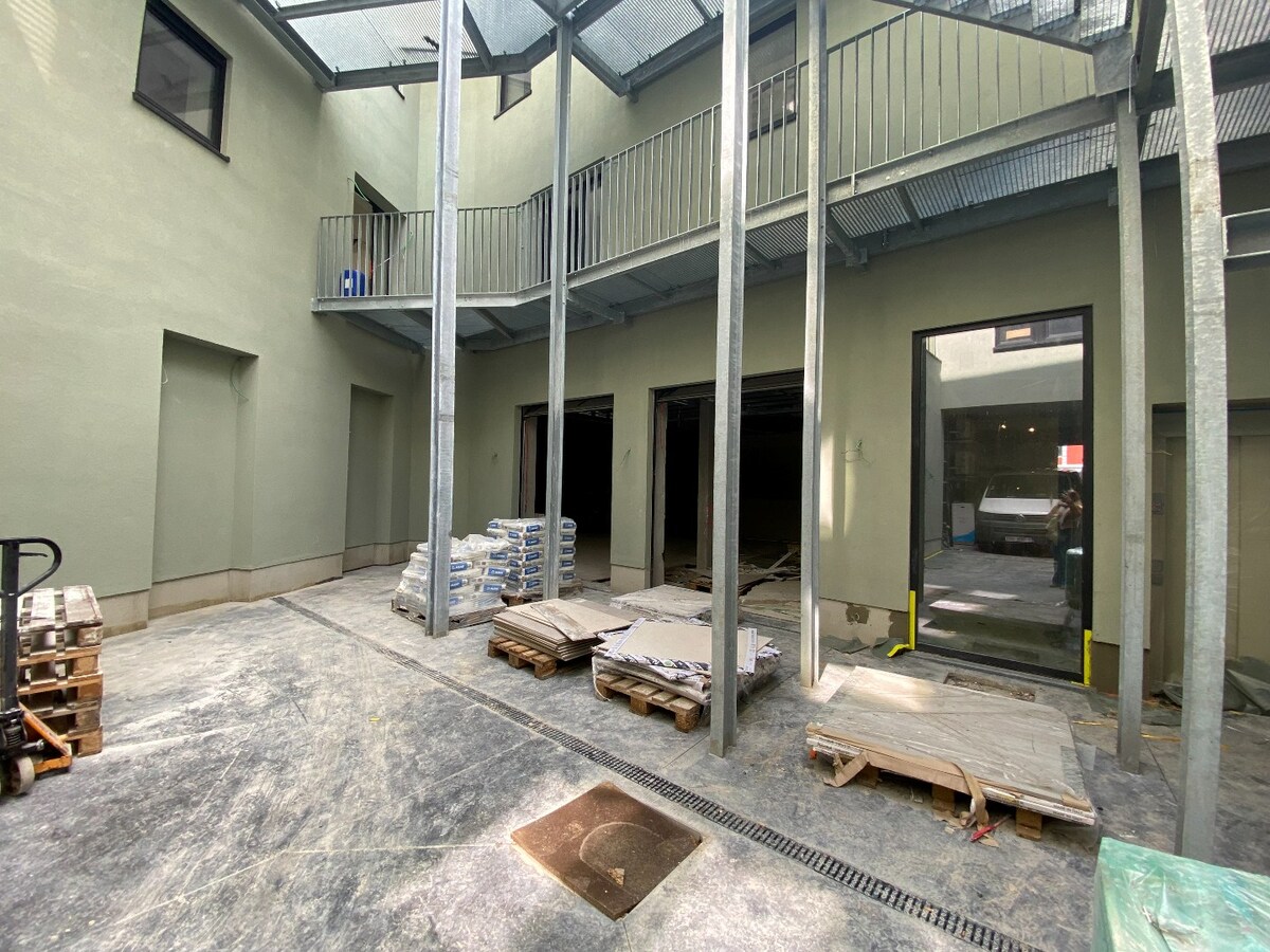 Surface commerciale (+/- 193m²) louée CASCO ! 