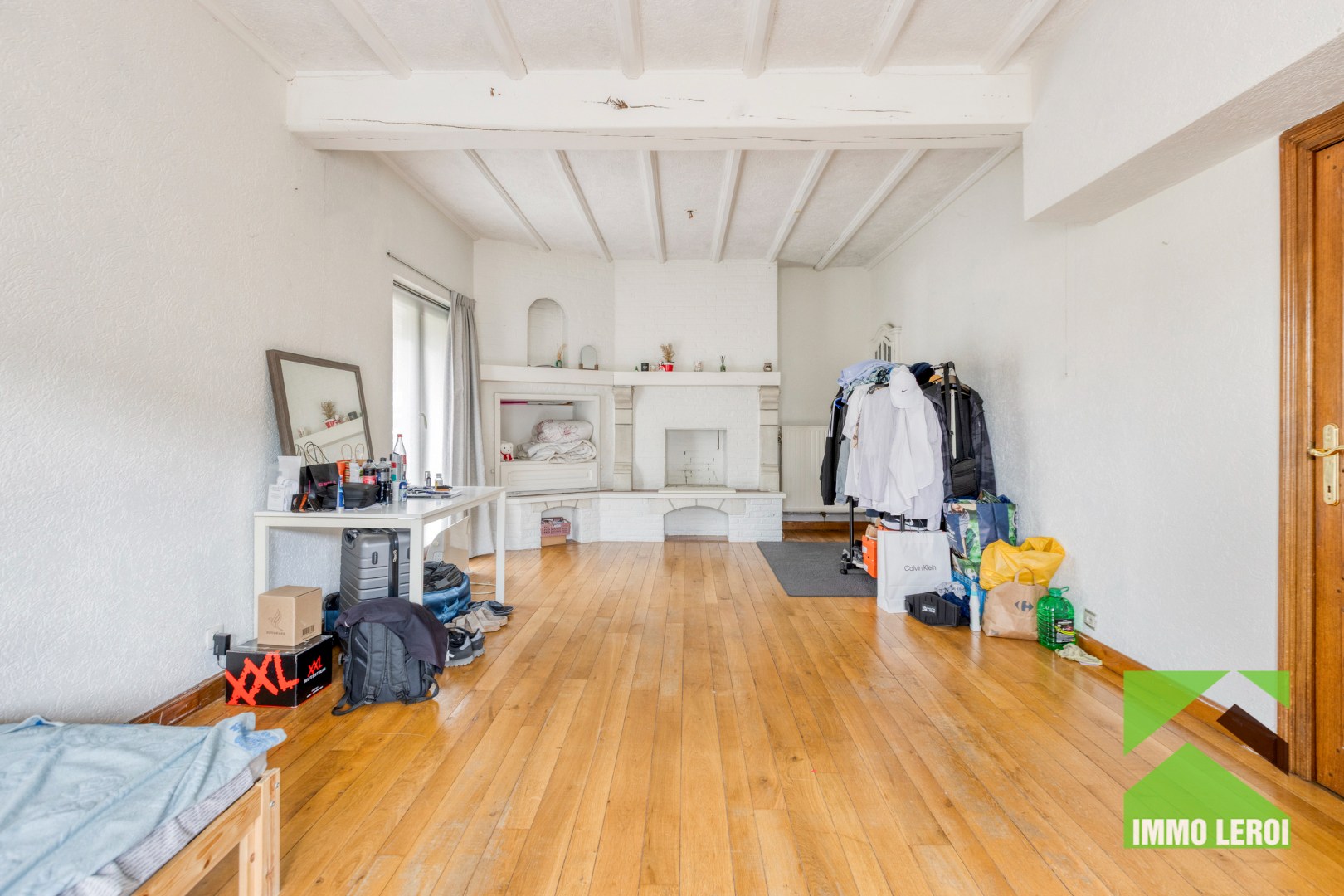Woonkamer met sierhaard