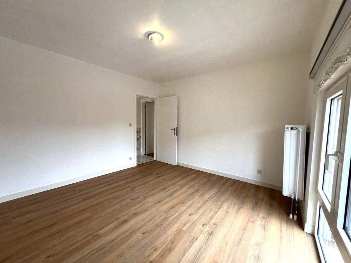 Ruim appartement met terras en garage in Bierbeek 