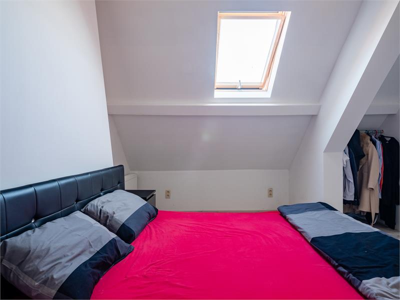 Ruime, subliem gerenoveerde woning in hartje Eeklo 