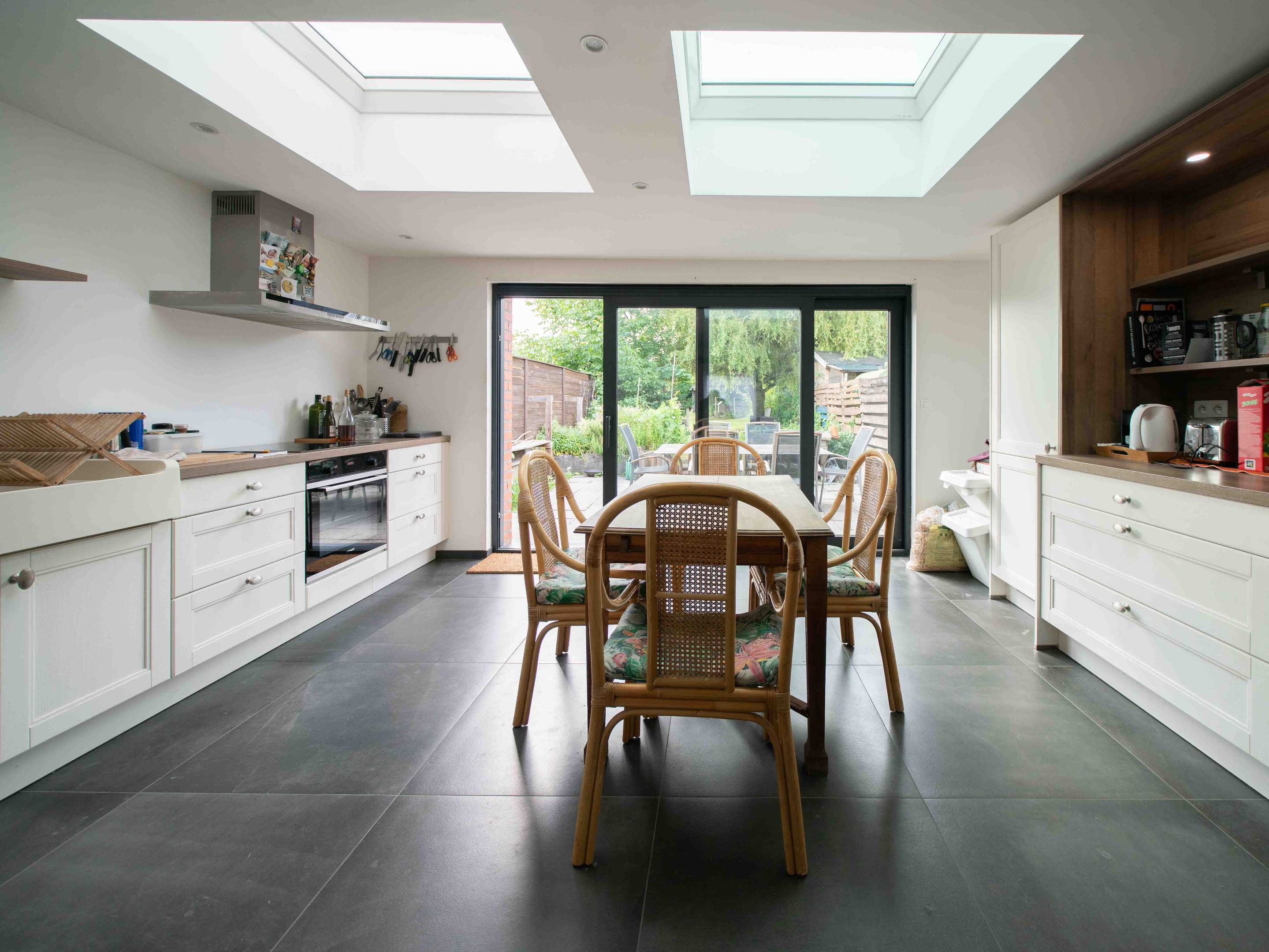 Leuke 2-gevel met gezellige tuin op toplocatie 