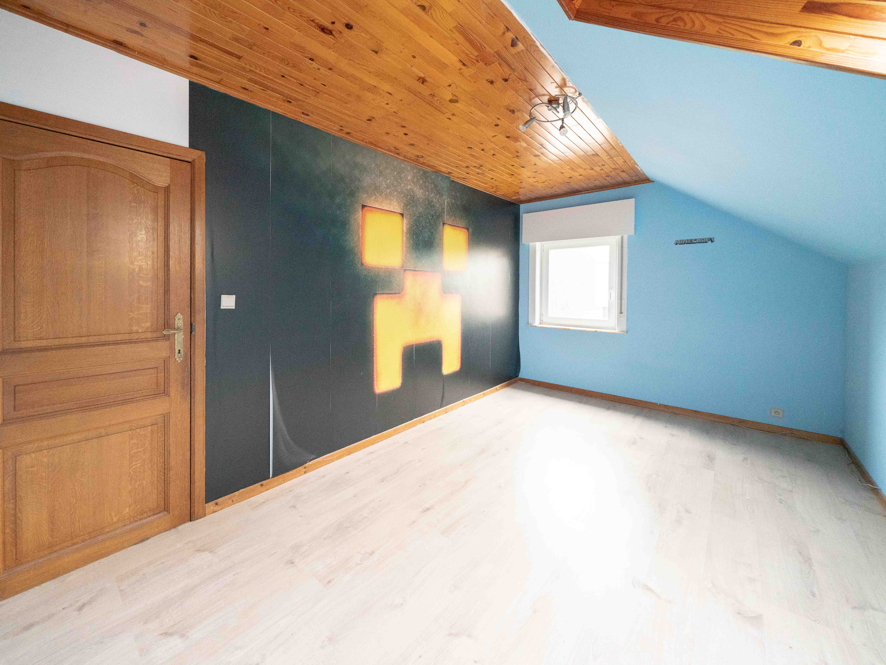 Energiezuinige woning met 4 kamers, 2 badkamers &amp; 2 garages 