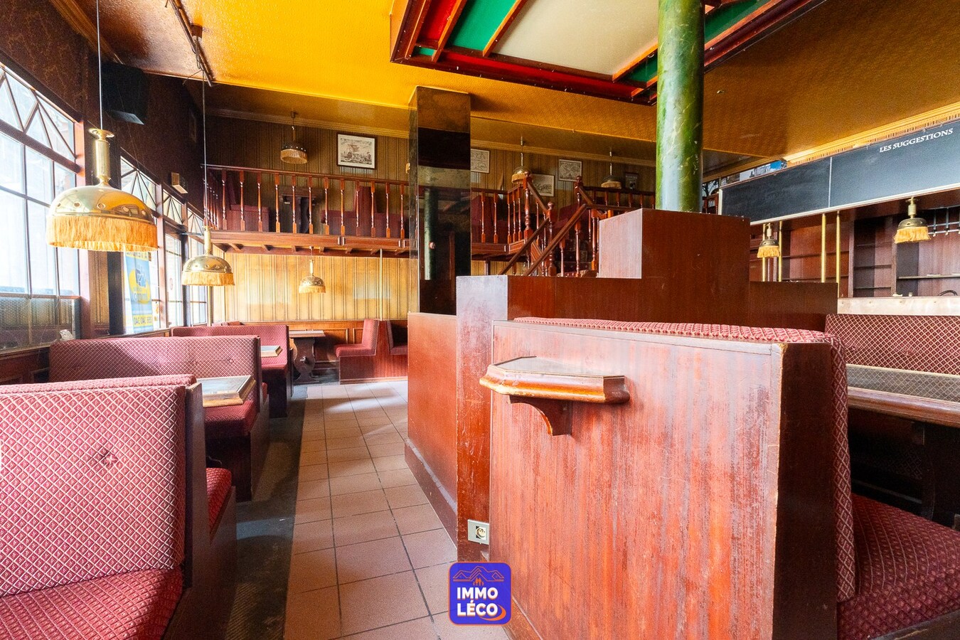 Surface commerciale de +/- 112m² avec terrasse, à la rénovation urbaine ! 