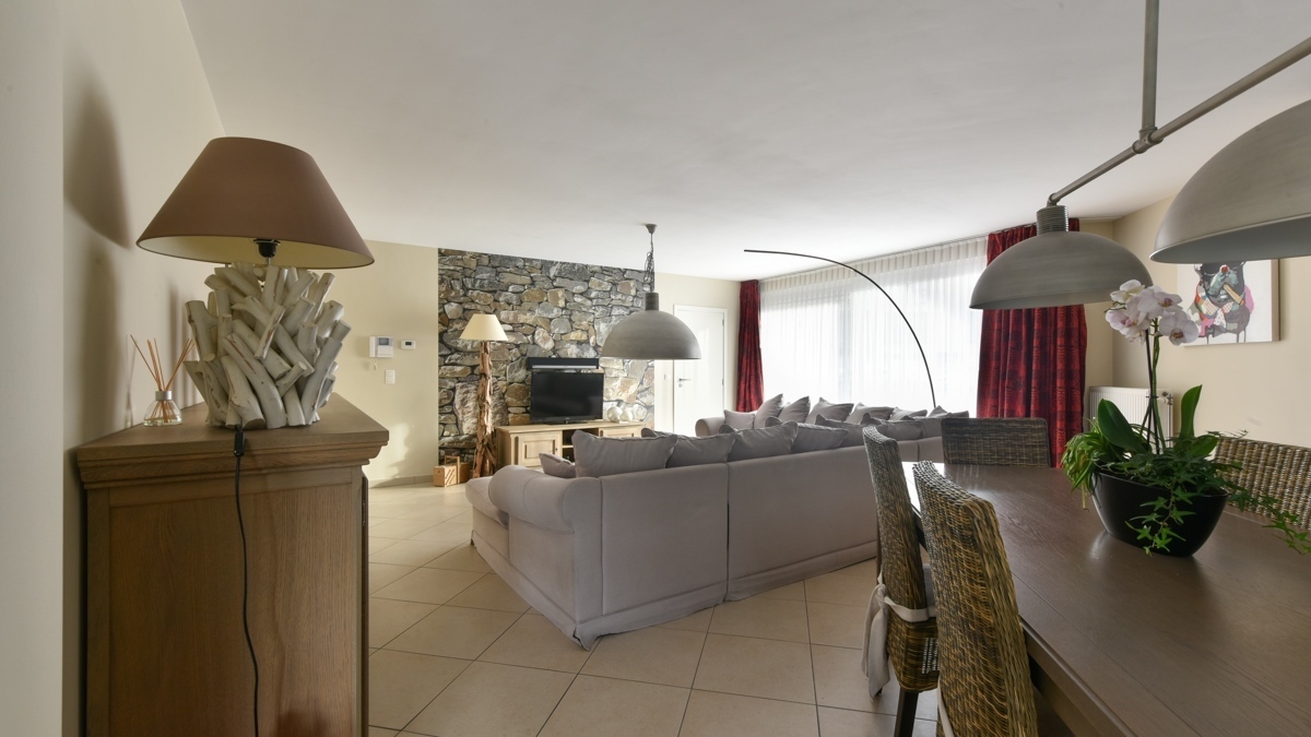 Subliem gelijkvloersappartement met grote tuin - Lissewege 