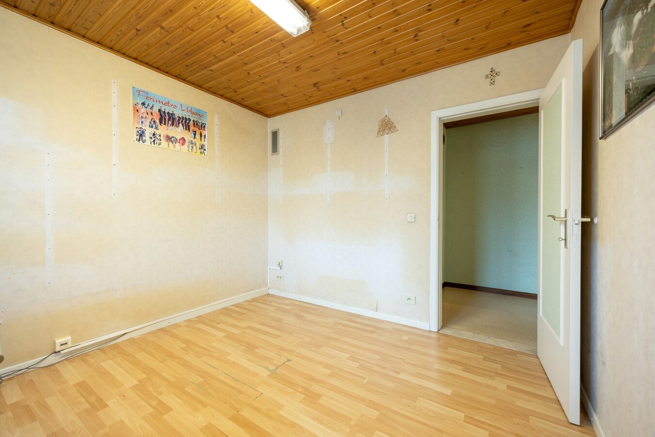 Ruime woning met praktijkmogelijkheden in het hart van Zoersel 